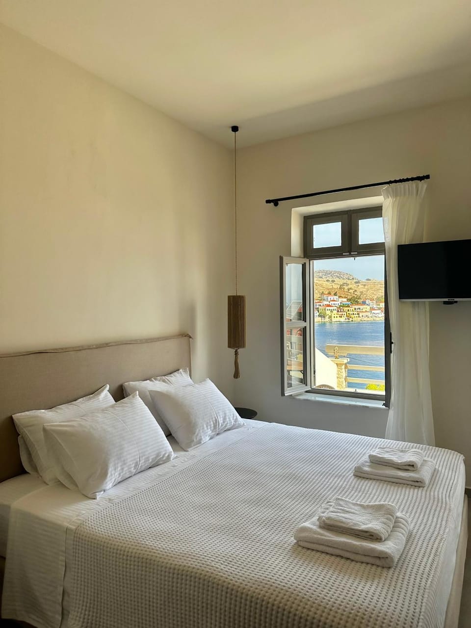 Serenity Suites House in Decentralized Administration of the Aegean