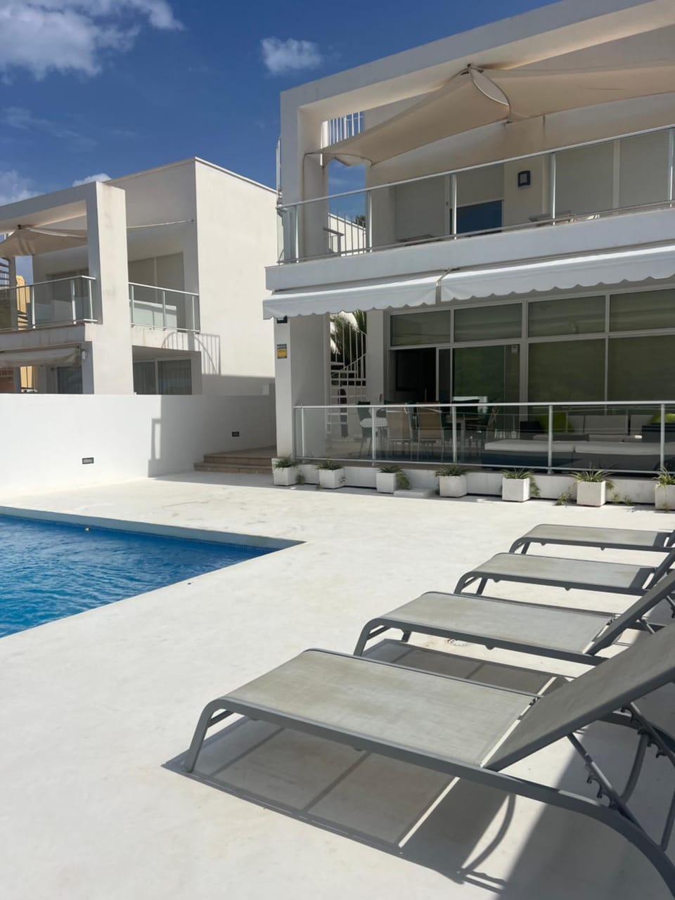 Chalet en C.Vadella - Piscina privada House in Ibiza