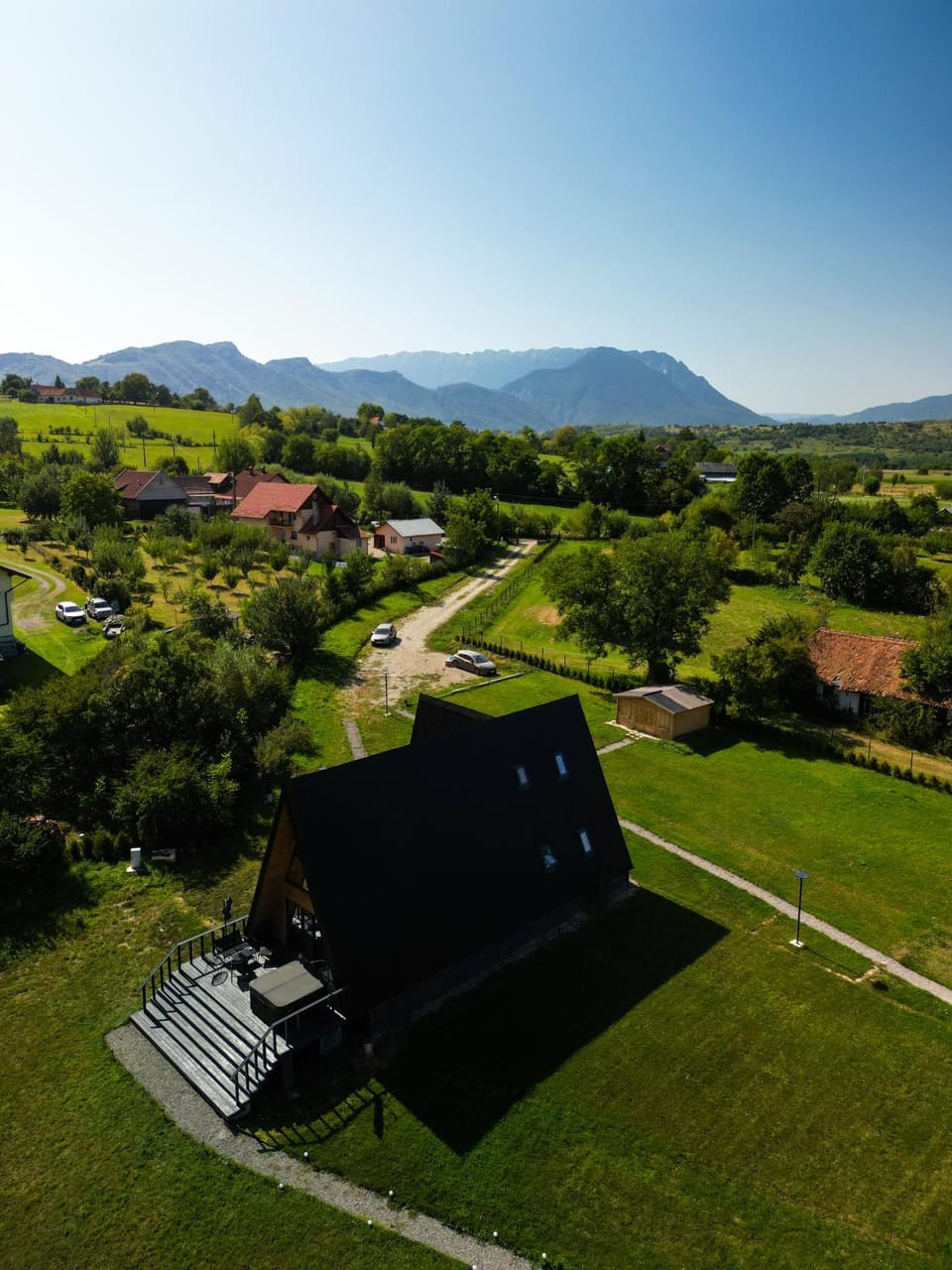Spring, Day, Neighbourhood, Natural landscape, Mountain view