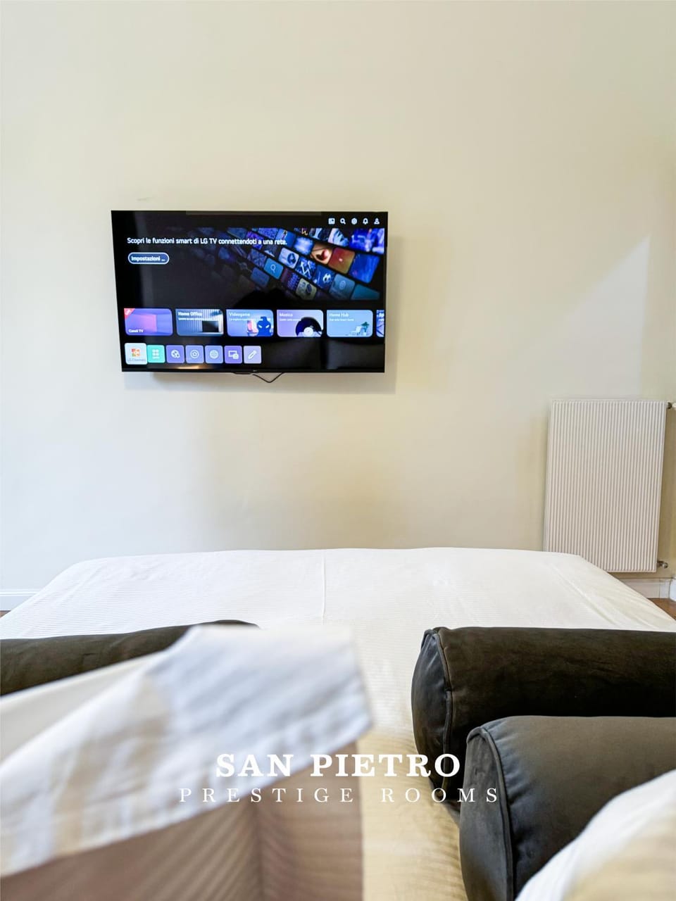 Bed, TV and multimedia