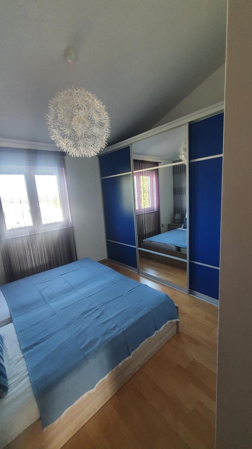 Bed, Photo of the whole room, Bedroom, wardrobe