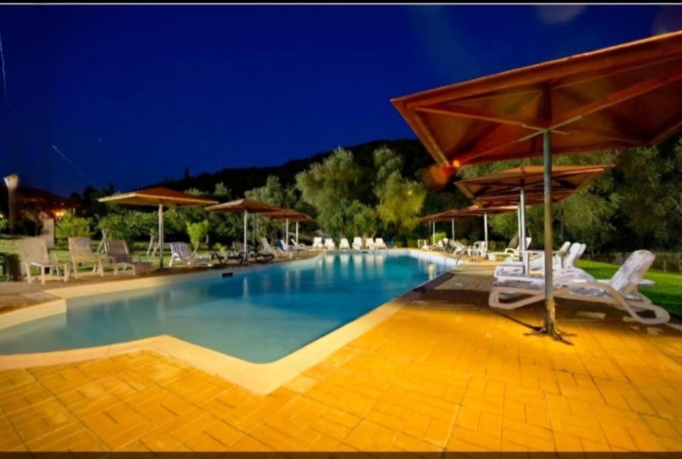 Irinis Garden Apartment hotel in Peloponnese, Western Greece and the Ionian