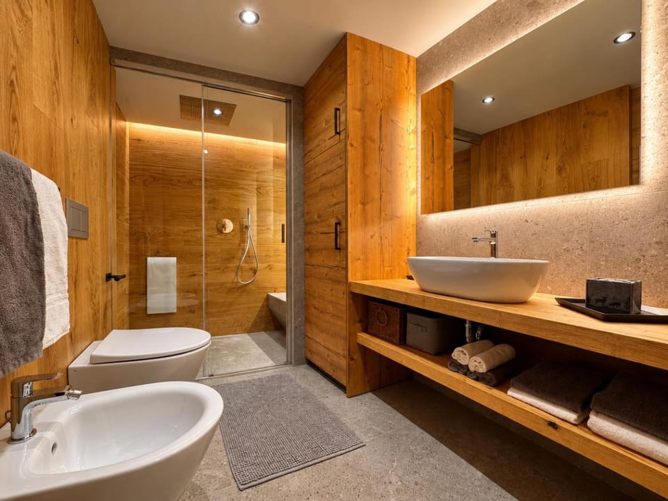 Shower, Toilet, Bathroom, bidet, towels