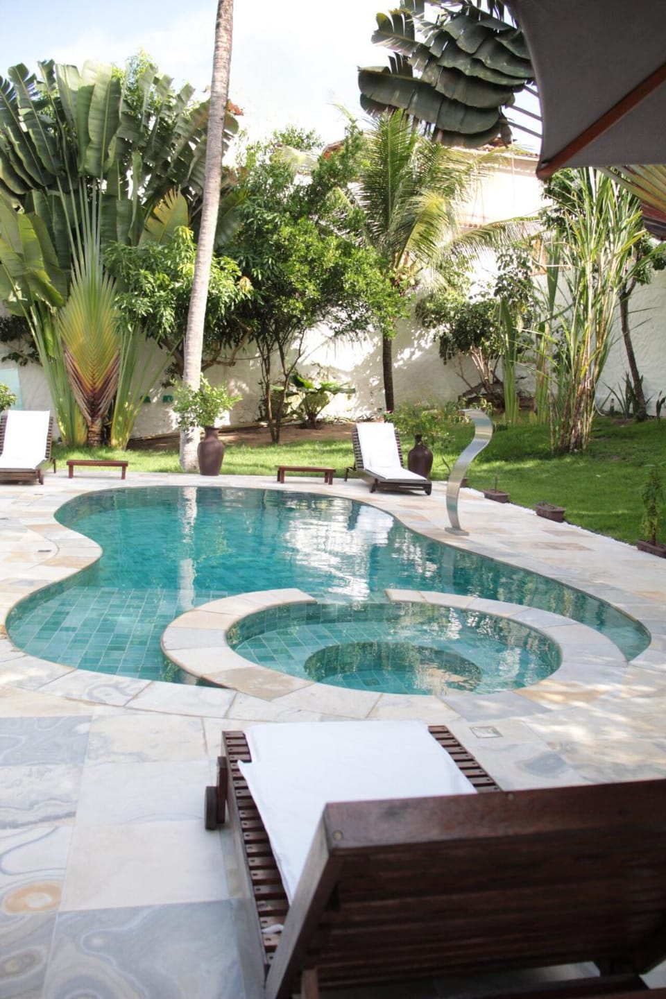 Garden, Hot Tub, Swimming pool, sunbed