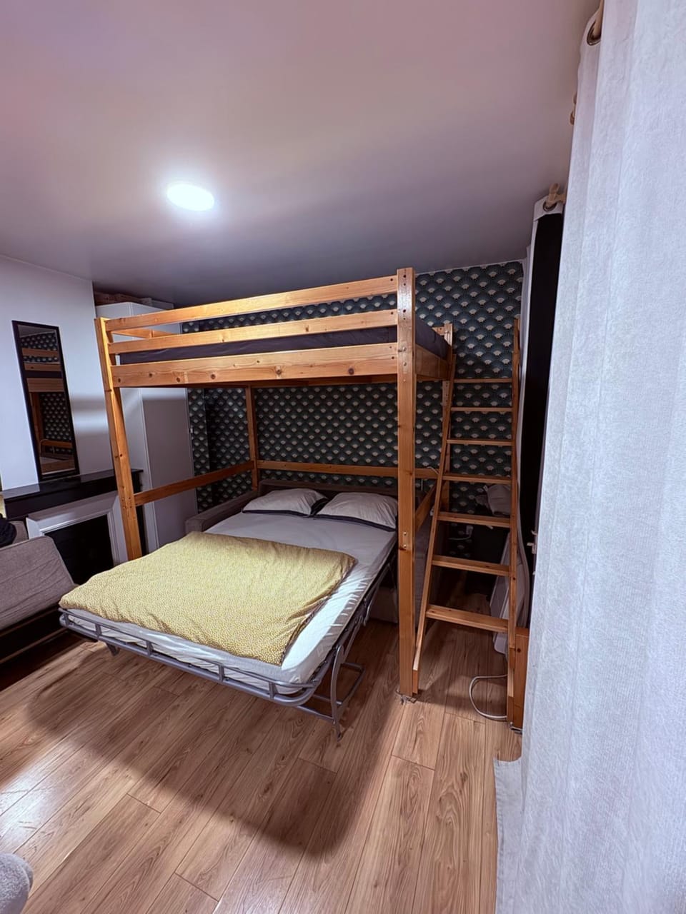 Studio equipé, lumineux a Paris Apartment in Paris