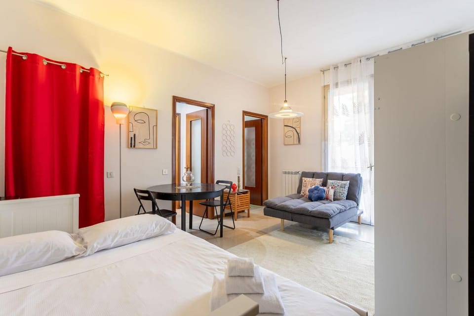 Living room, Bedroom
