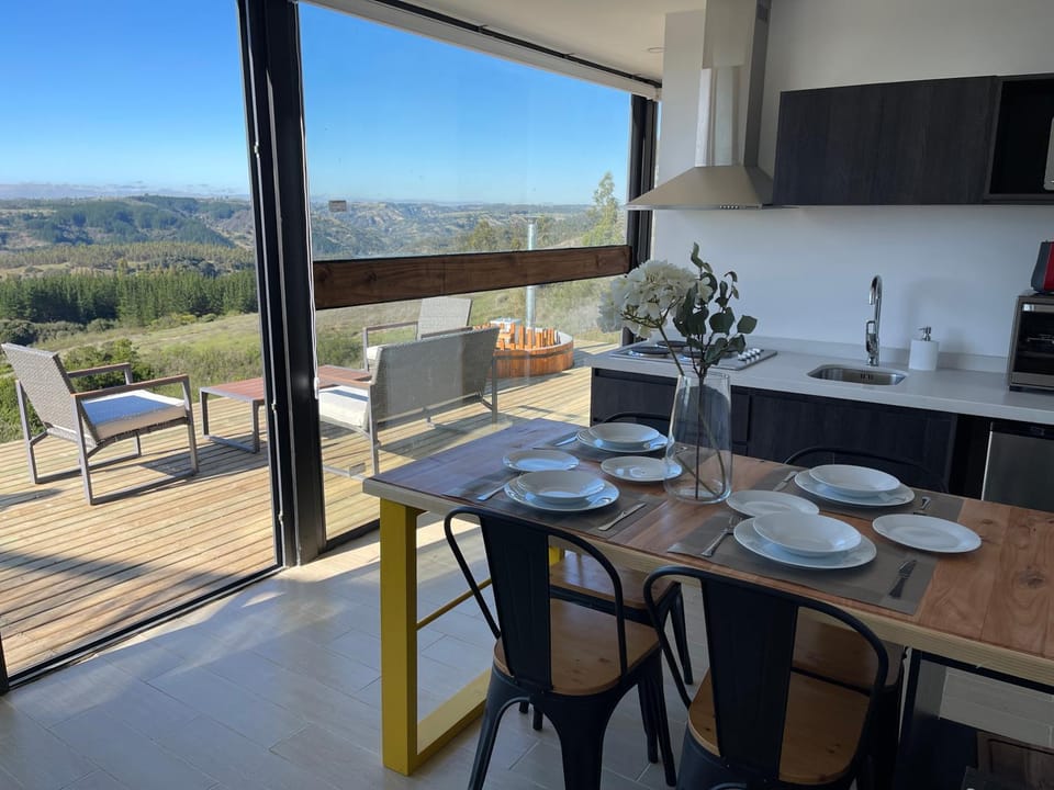 View (from property/room), Balcony/Terrace, Kitchen or kitchenette, Dining area