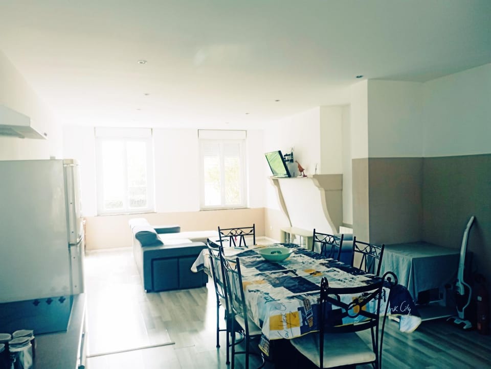 Gîte au calme de la campagne, jardin, billard, parking Apartment in Grand Est