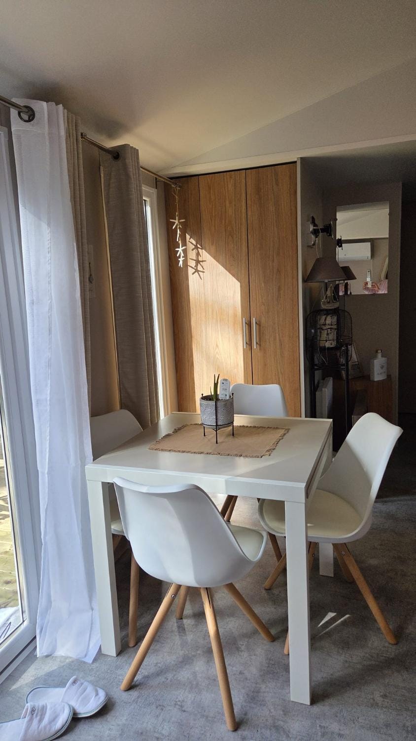 Mobilhome 6 à 7 personnes Campground/ 
RV Resort in Pays de la Loire