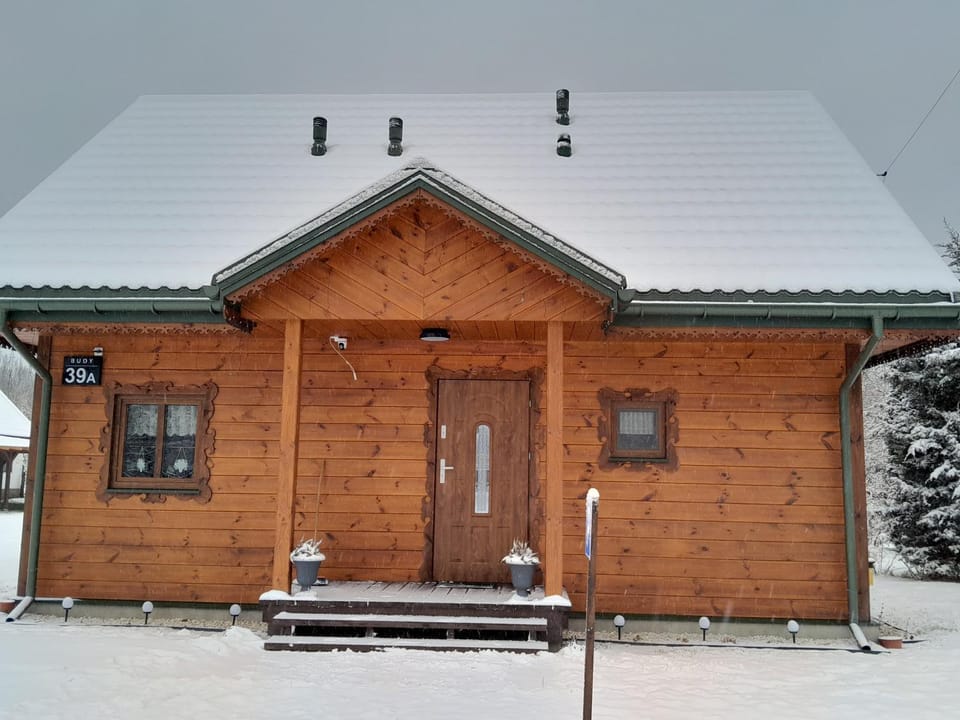 Property building, Day, Winter