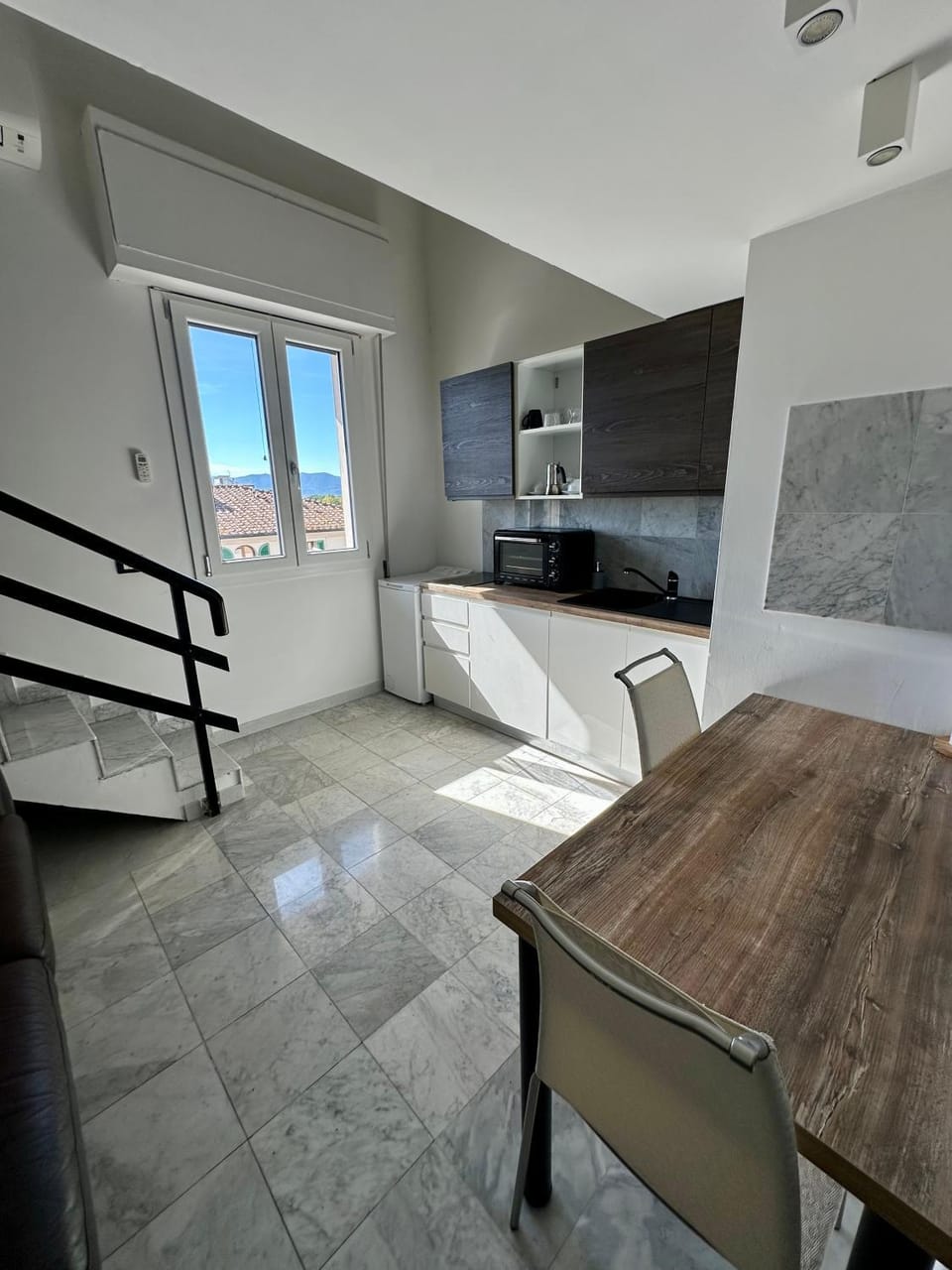 Marble apartment Apartment in Prato