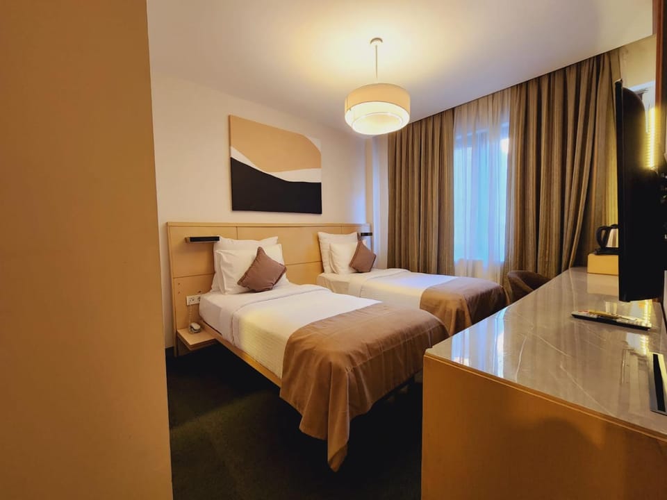 Photo of the whole room, Bedroom
