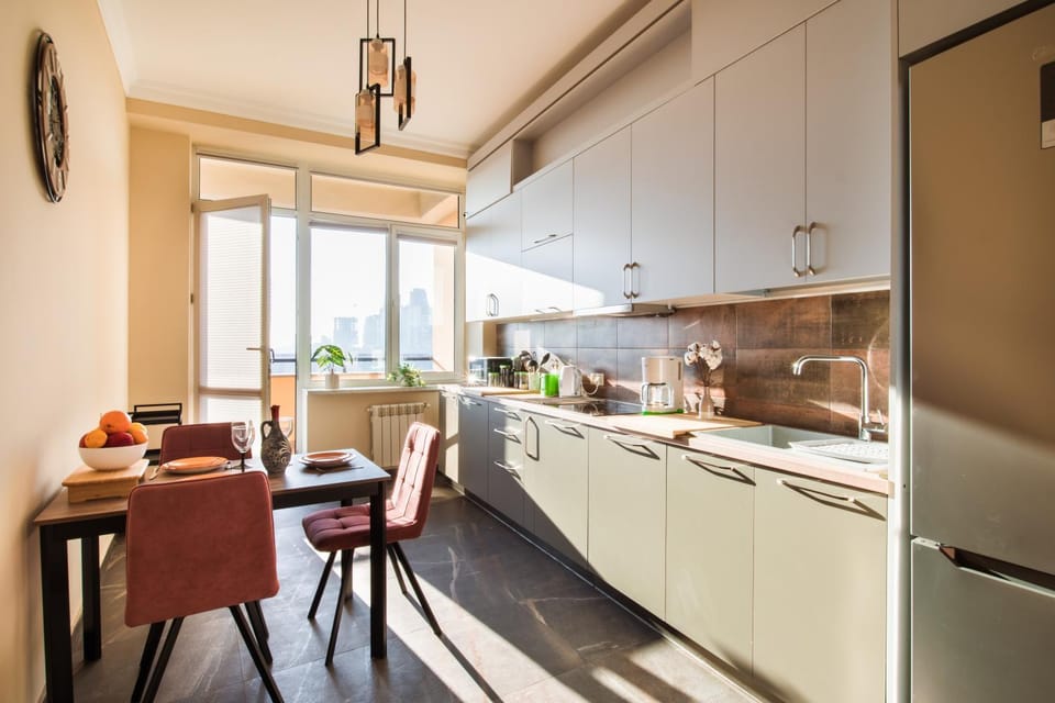 Kitchen or kitchenette, Dining area, pet friendly