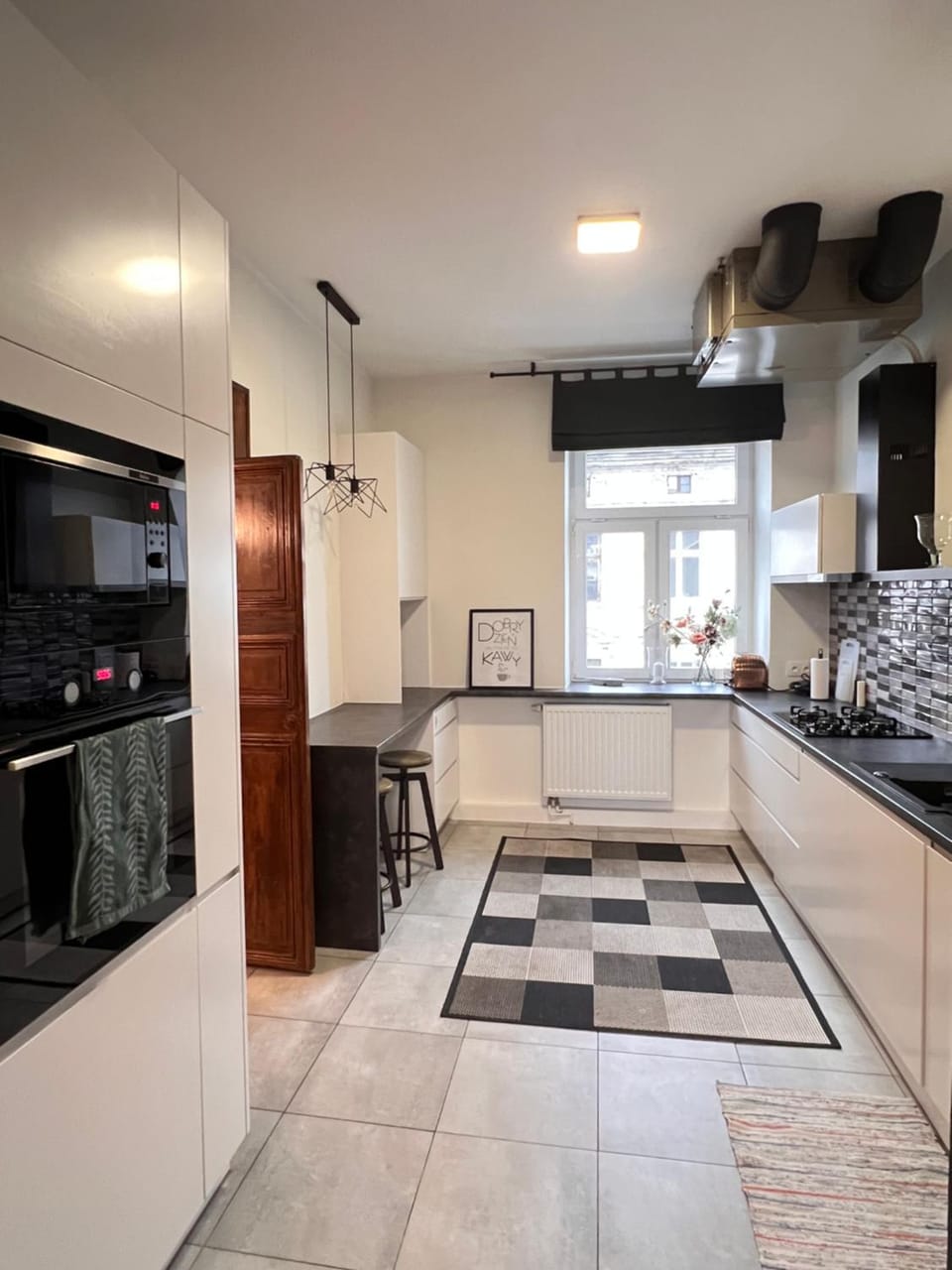 Kitchen or kitchenette, Dining area, dishwasher, oven, stove