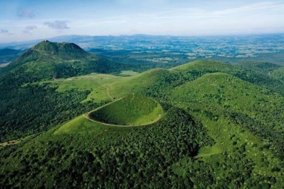 Nearby landmark, Natural landscape, Bird's eye view, Mountain view