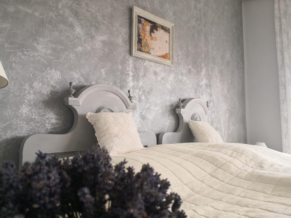 Domboldal Vendégház Apartment in Slovakia