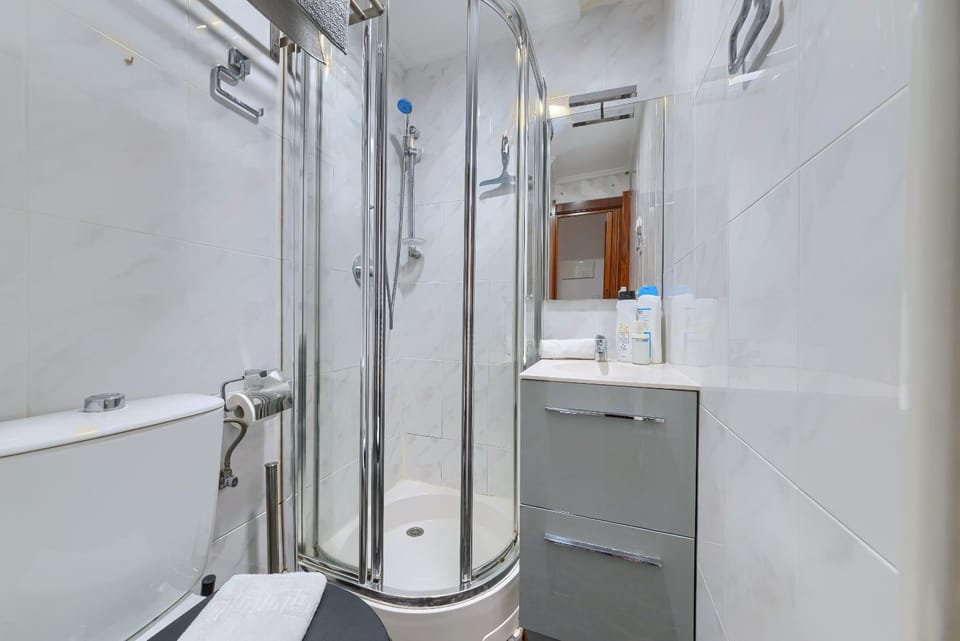 Vivienda Turística, Refugio Azkue Encanto y Comodidad Apartment in Bilbao