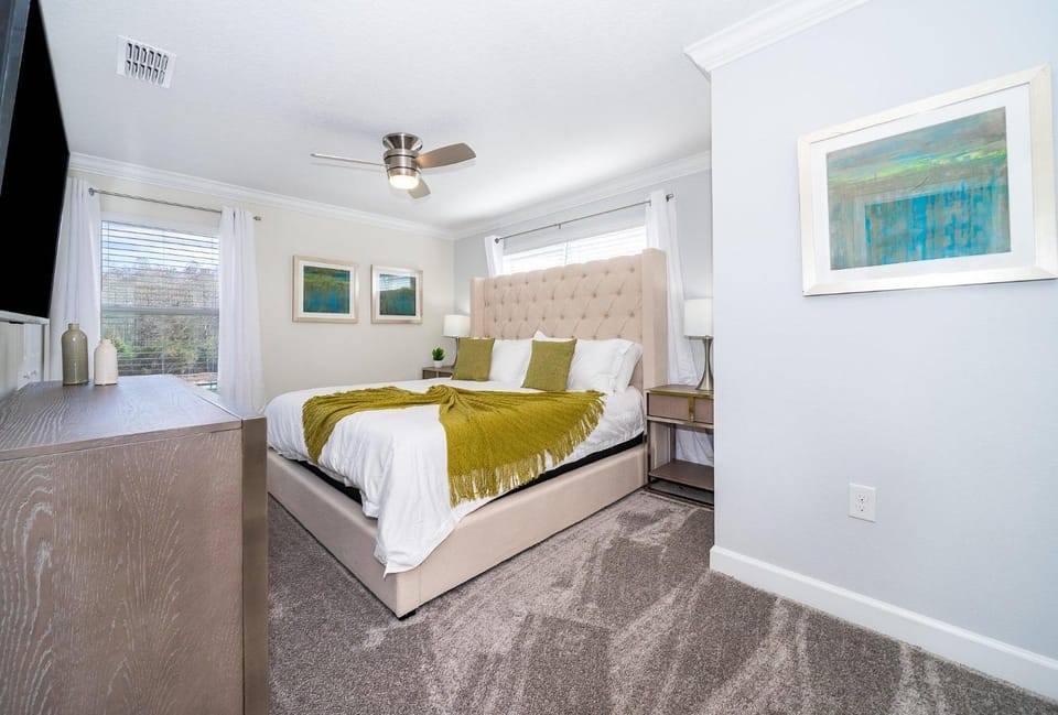 4301WB TOWNHOUSE 5 BEDROOMS & 4 BATHROOMS + POOL House in Kissimmee