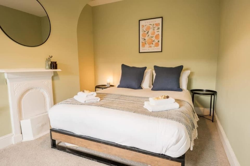 Stylish 3 bed home in central Chester suburb House in Chester