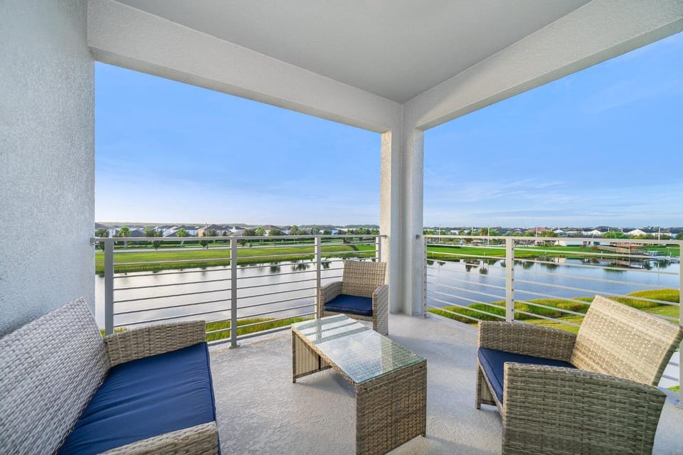 3161-308AB STOREY LAKE, CONDO 3/2 LAKE VIEW Apartment in Kissimmee