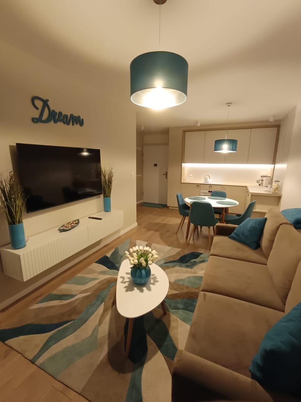 TV and multimedia, Living room