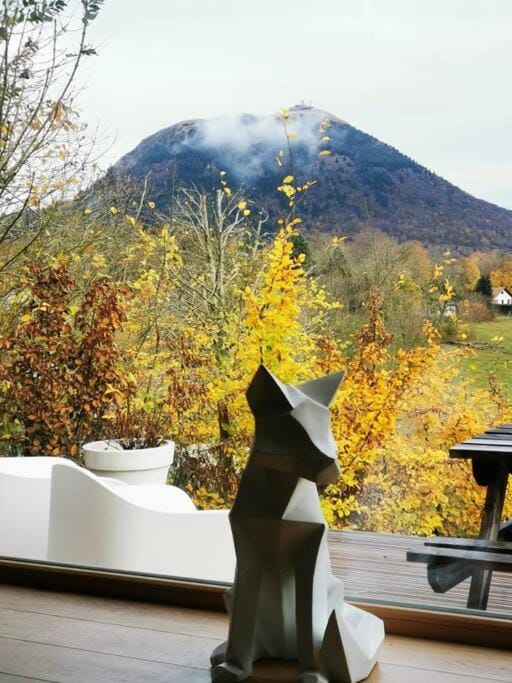 La Loge des Volcans - Vue Puy De Dôme Apartment in Auvergne-Rhône-Alpes