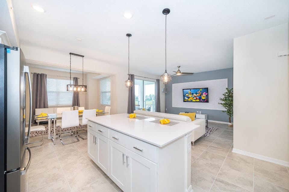 3171-207CN STOREY LAKE, CONDO 2/2 LAKE VIEW Apartment in Kissimmee