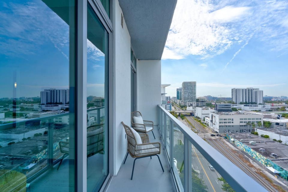 DESIGN DISTRICT CONDO 1BR & 1BA Q1205 House in Miami