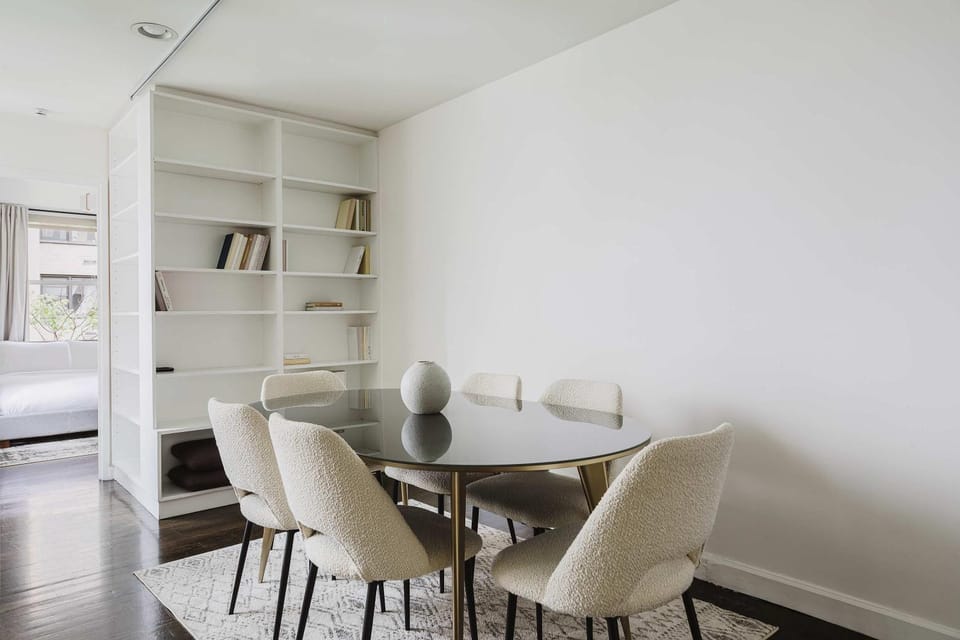 Private Penthouse w Roof Oasis Apartment in Midtown