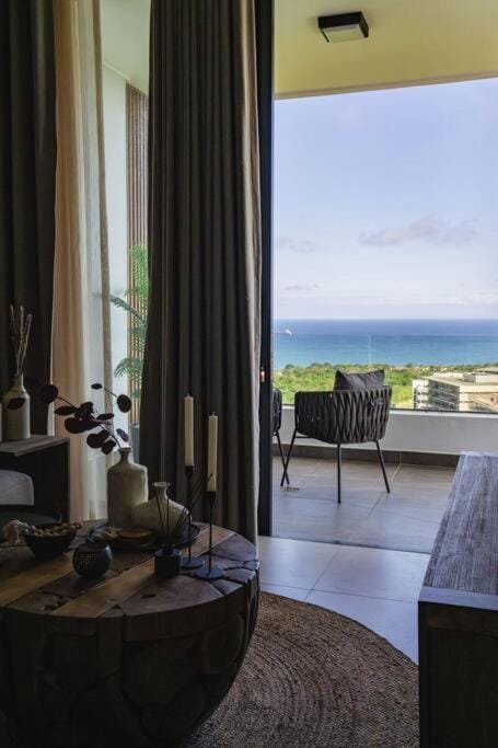 Penthouse 180° Luxury Ocean Suites - #403 Apartment in Umhlanga