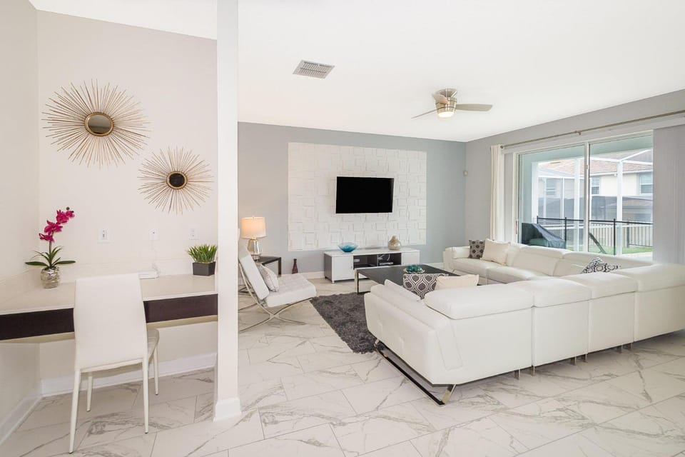 1543JH Villa 6 Beds & 5 Baths with Private Pool-Spa House in Four Corners