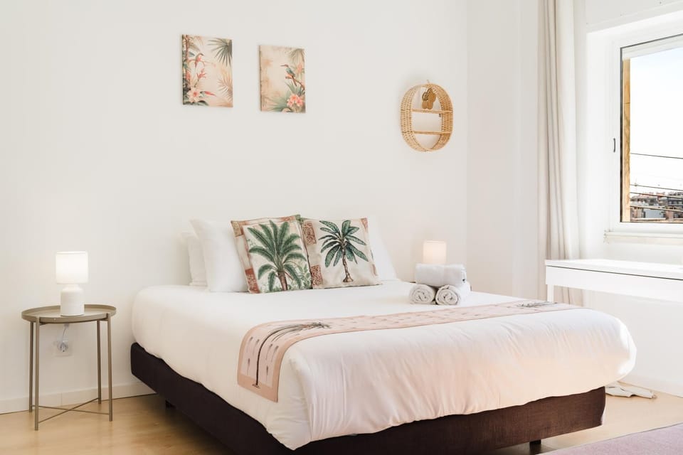 Bed, TV and multimedia, Coffee/tea facilities, Photo of the whole room, Bedroom, heating, internet, towels, air conditioner