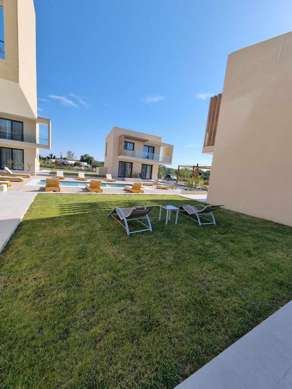 Property building, Swimming pool