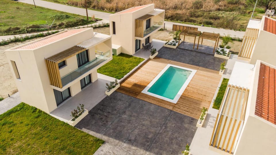 Property building, Bird's eye view, Garden, Garden view, Pool view, Swimming pool, sunbed