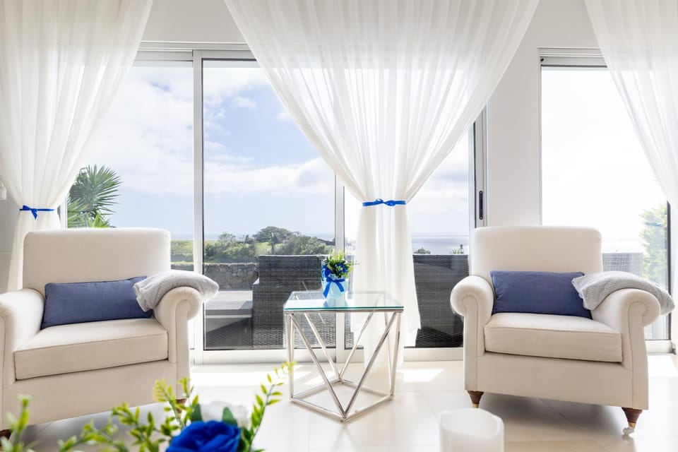 View (from property/room), Living room, Seating area