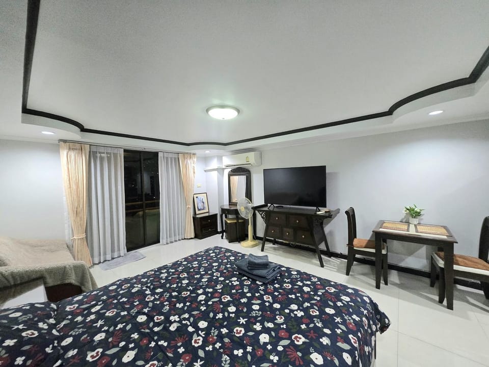 Angket WiFi by ThaiminatorPattaya Apartment in Pattaya City