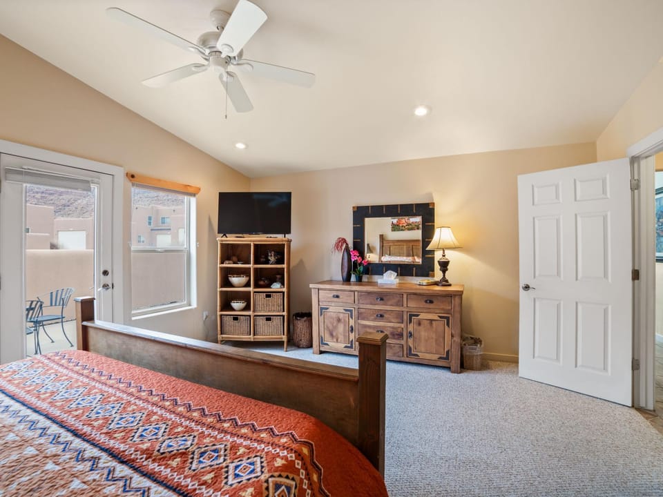 TV and multimedia, Bedroom