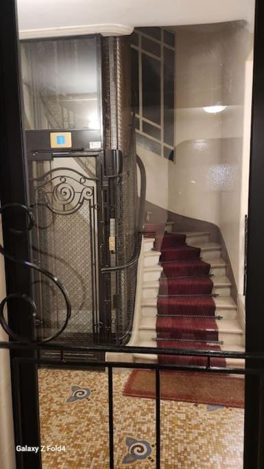 Easy Paris Apartment in Clichy
