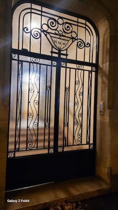 Easy Paris Apartment in Clichy
