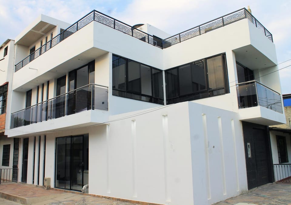 Facade/entrance