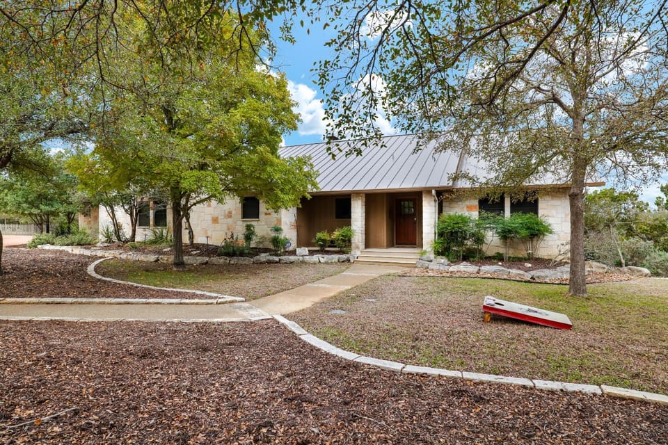 Ridge - A Birdy Vacation Rental House in Kerrville