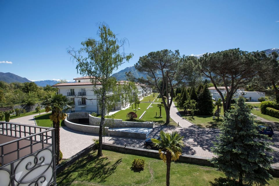 Neighbourhood, Natural landscape