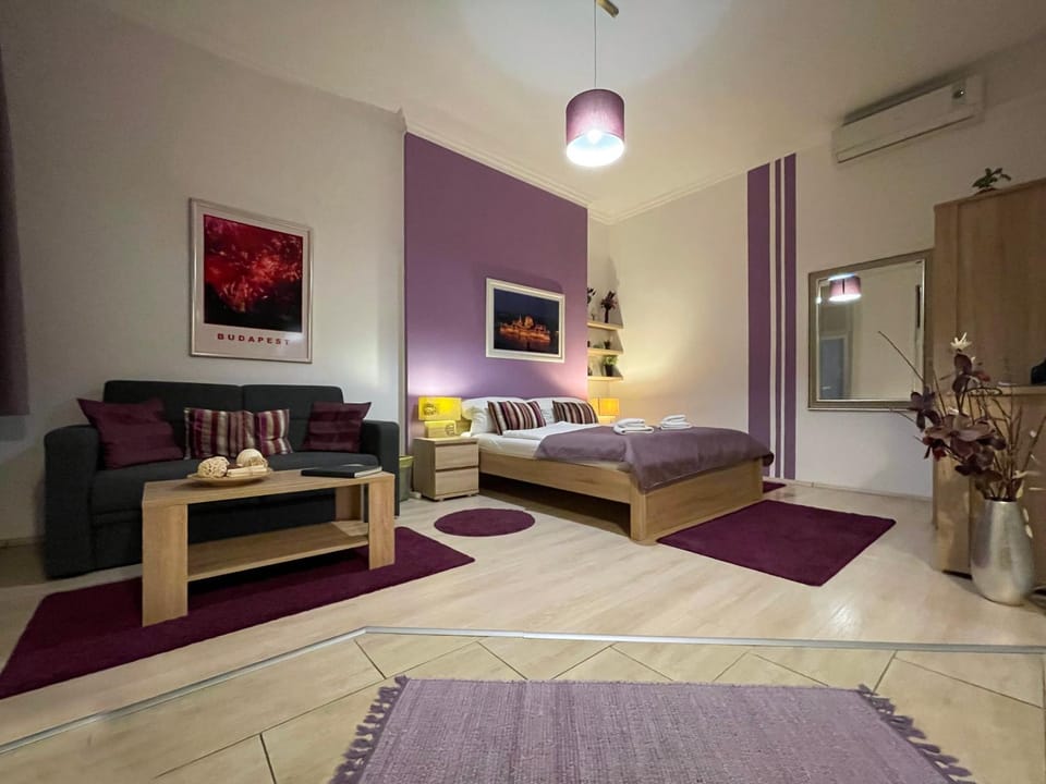 Photo of the whole room, Seating area, Bedroom