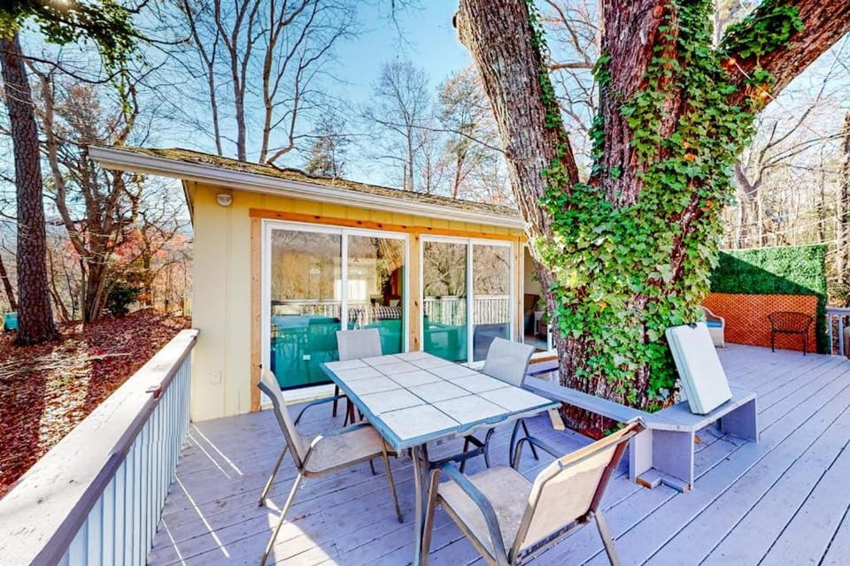 Adventure Awaits House in Lake Lure