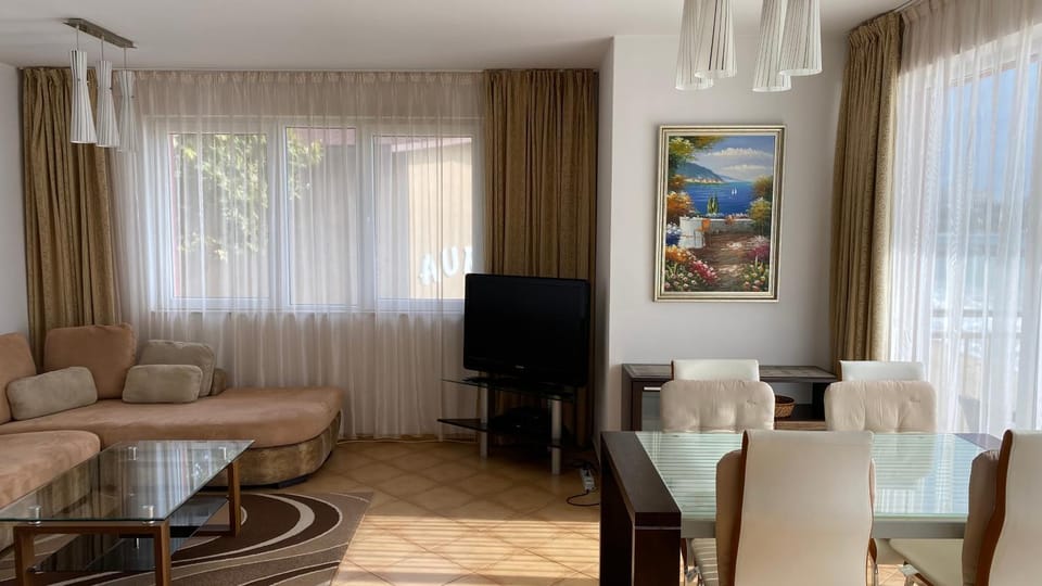Bellevue Beachfront Paradise Apartment in Nessebar