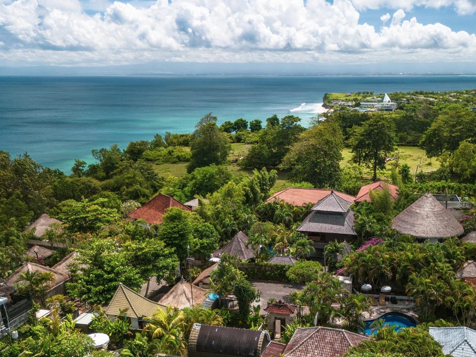 The Retreat Private Villa Bingin Beach Villa in Bali