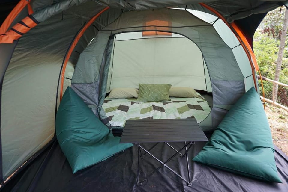 ZOYA HILLS Luxury tent in Cisarua