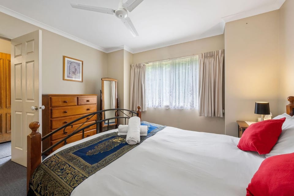 Happy Paws Bright Hideaway House in Porepunkah