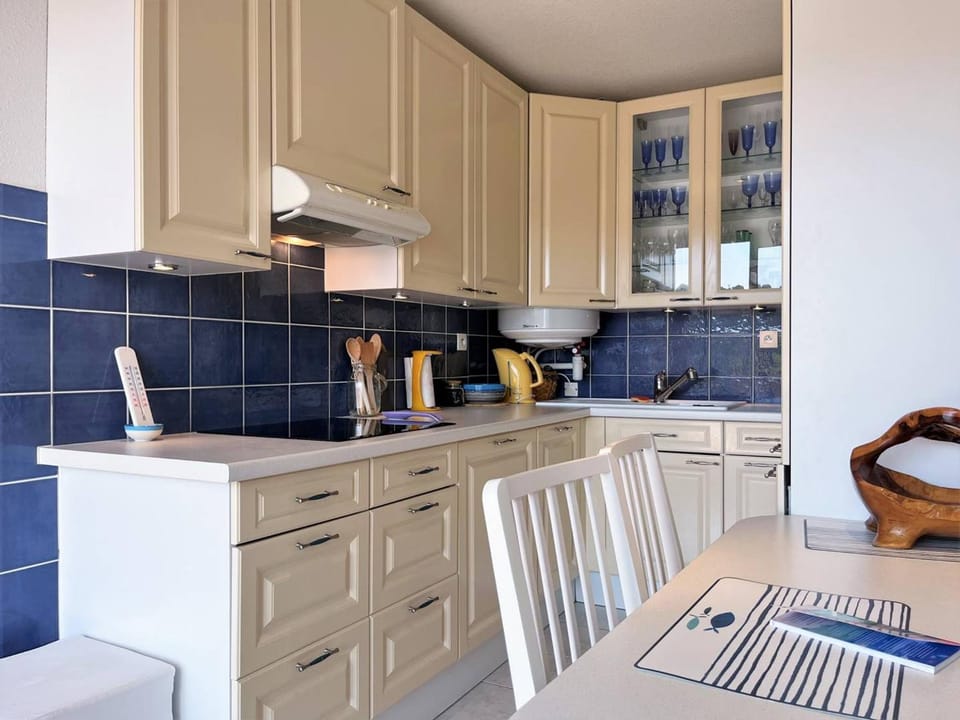 Appartement 2P avec Piscine, Clim, Parking - Le Lavandou - FR-1-251-511 Apartment in Le Lavandou