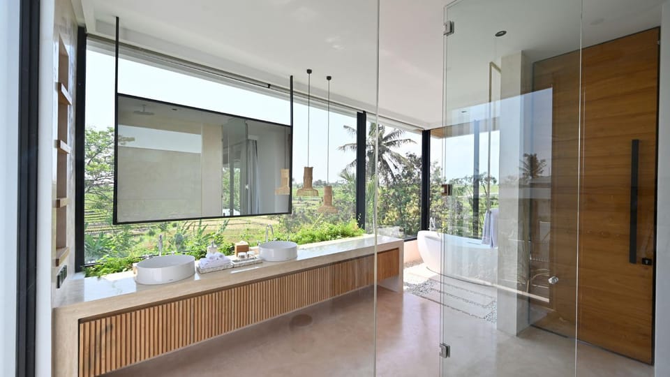 Bathroom, Garden view